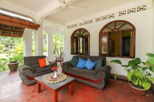 Hostal Sunny's Guest House And Resturant