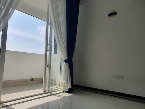 New 2 Bedroom Apartment, 100m Away From The Beach