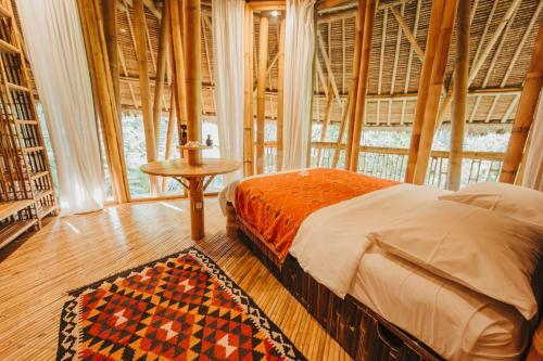 Villa Tower House - 4 Bds Eco Bamboo House, River View