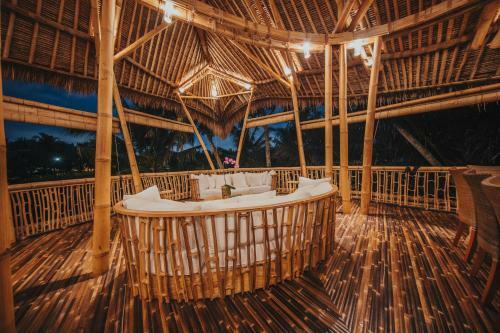 Villa Tower House - 4 Bds Eco Bamboo House, River View
