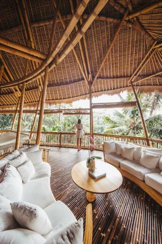 Villa Tower House - 4 Bds Eco Bamboo House, River View