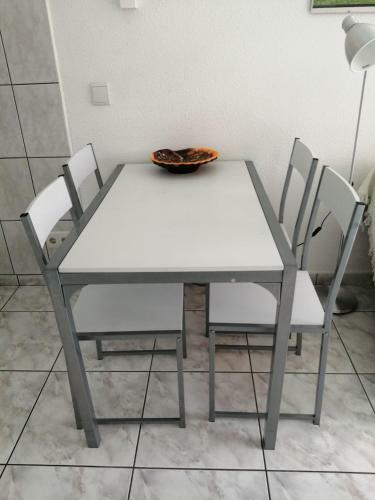 Apartamento Studioappartement F2 Zwembadzicht