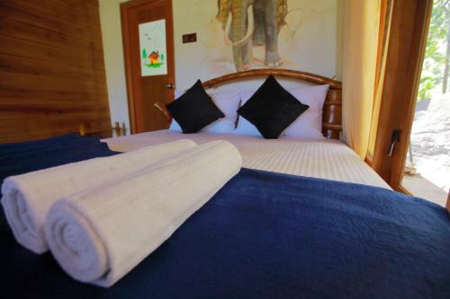 Bed & Breakfast The Winsome & Tree House