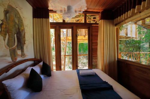 Bed & Breakfast The Winsome & Tree House