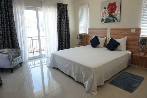 Exclusive Luxury Apartment Higher Heights, Barbados
