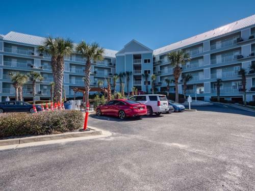 Immaculate Condo Prime Orange Beach Location With Spectacular Views