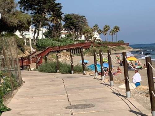 Apartament Aguamarina On The Beach Front