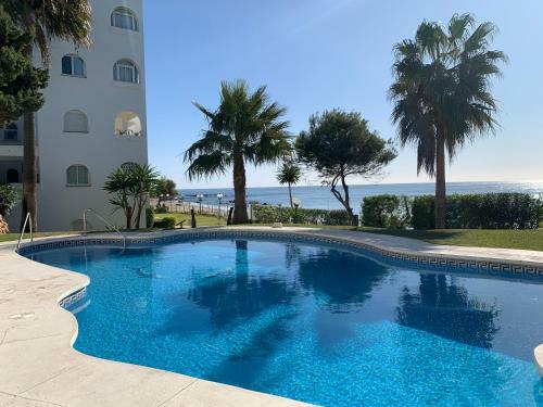 Apartament Aguamarina On The Beach Front