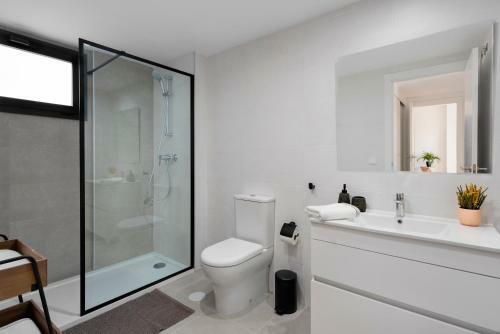 Cala de Mijas 2 Bedroom Apartment With Parking And Pool