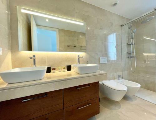 Villa Serenity By The Sea In La Cala