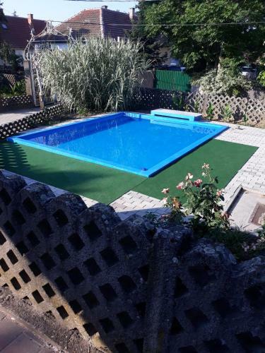 Hostal St. Krist�f Vend�gh�z