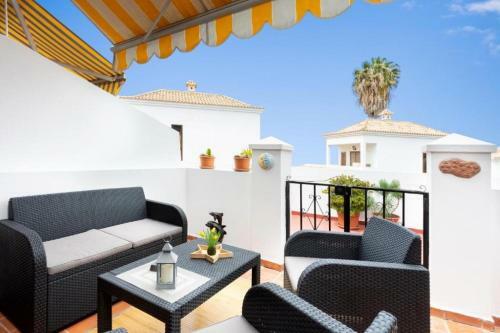 Lovely 2-bed House With Terrace And Pool Chayofa