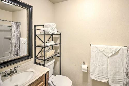 Comfortable Lake Havasu City Retreat With Pool!