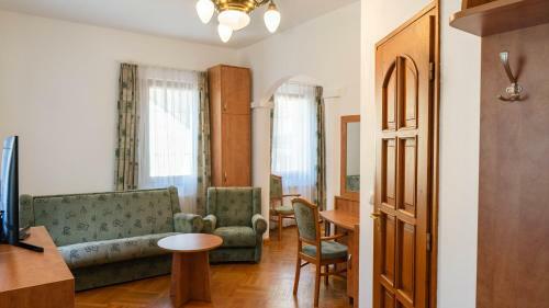 Bed & Breakfast Hidegpataki Fakapu Vad�szh�z