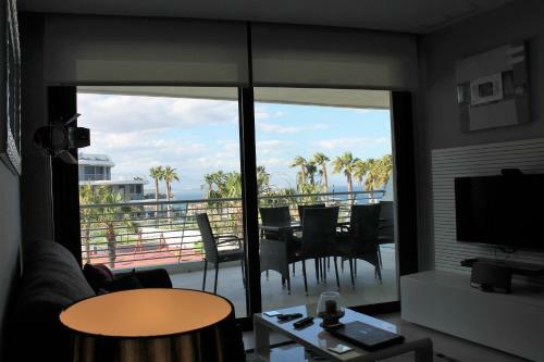 Infinity View Lovely Apartment