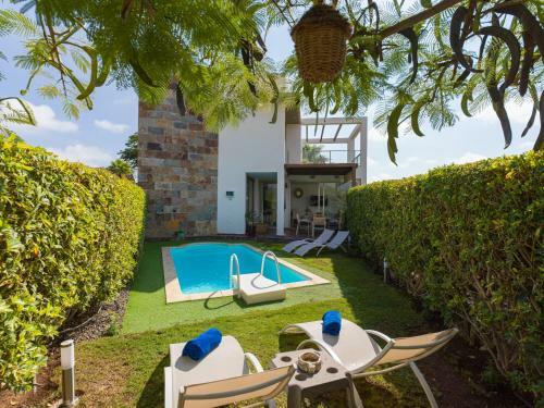 Salobre Villas Golfers