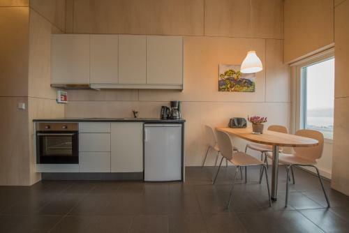 Apartment In The Country, Great View Apt. B
