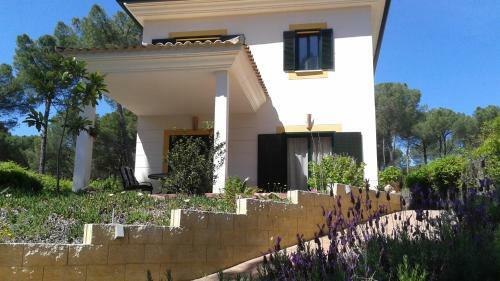Casa Encantadora Con Piscina Privada Y Chimenea