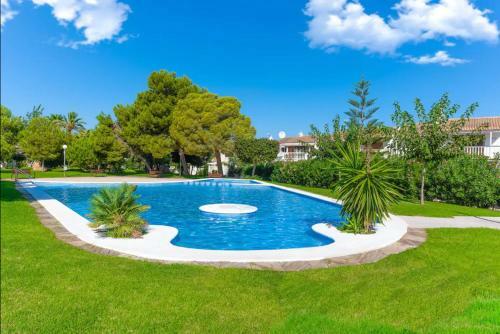 Top Apartment: Sea Views, Terrace And Pool