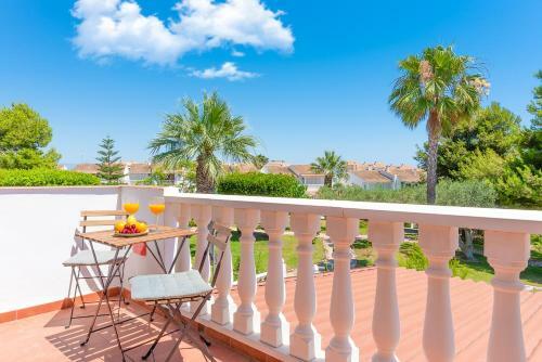 Top Apartment: Sea Views, Terrace And Pool