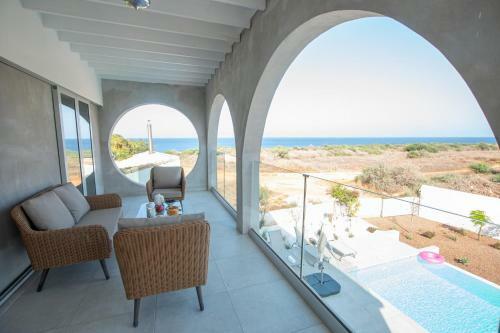 Villa Protaras Art House Seviews