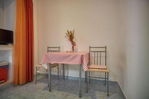 Apartments By The Sea Vinisce, Trogir - 18225