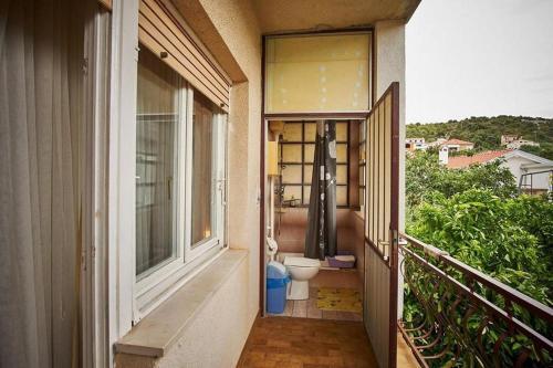 Apartments By The Sea Vinisce, Trogir - 18225