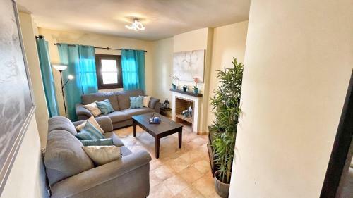Hl 020 Luxury 3 Bedroom Villa , High Standard