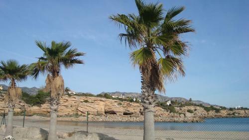 Maisonnette, Terrasse, Barbecue Mer � Calafat. Locamar B1