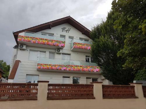 Road House Apartments **** - Als�p�hok