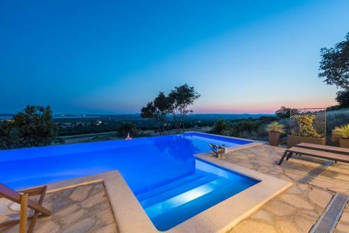 Brand New Villa Cara D Oro, Vrana