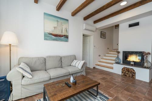 Brand New Villa Cara D Oro, Vrana
