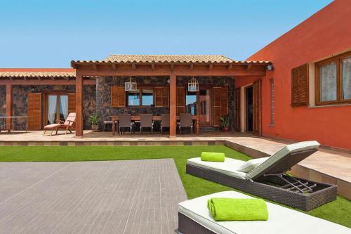 Holiday Home, La Asomada