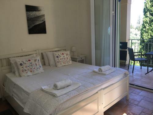 Gastouri Villa Pascalia With Pool And Views
