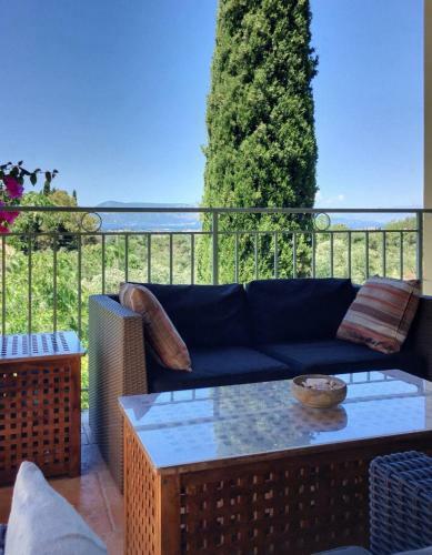 Gastouri Villa Pascalia With Pool And Views