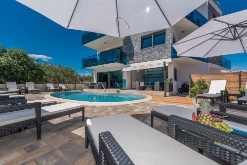 Luxury Apartments Vilamaloca