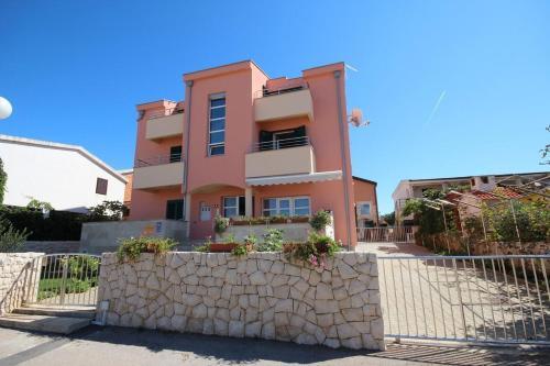 Apartments By The Sea Vir - 18514