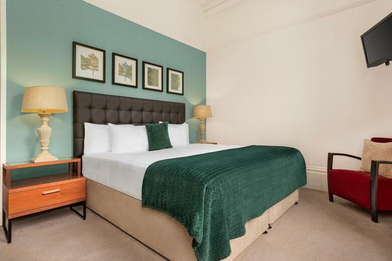 Trenython Manor Hotel & Spa