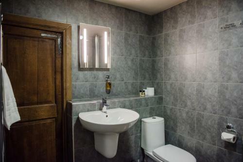 Hostal Drapers Hall Restaurant & Boutique Rooms
