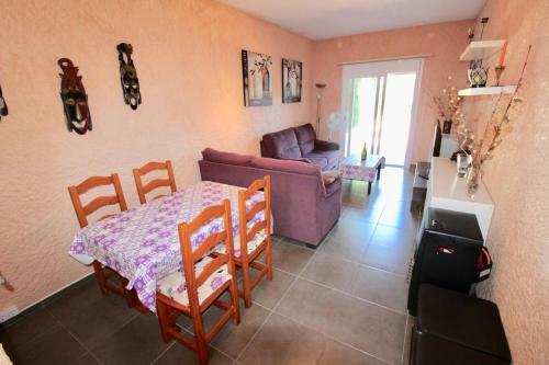 Villa, Piscine, Wifi. Locamar Silvia Cat.