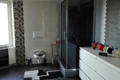 Maison � La Campagne Pr�s de La Ville