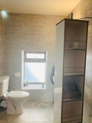 Luxurious 2-bed Town Centre Apartment