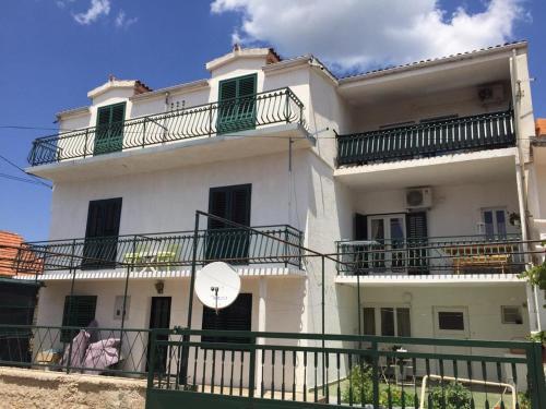Apartments With A Parking Space Vodice - 18179
