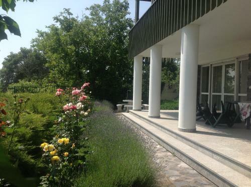 4 F?s Tet?t�ri Apartman Badacsonytomajon