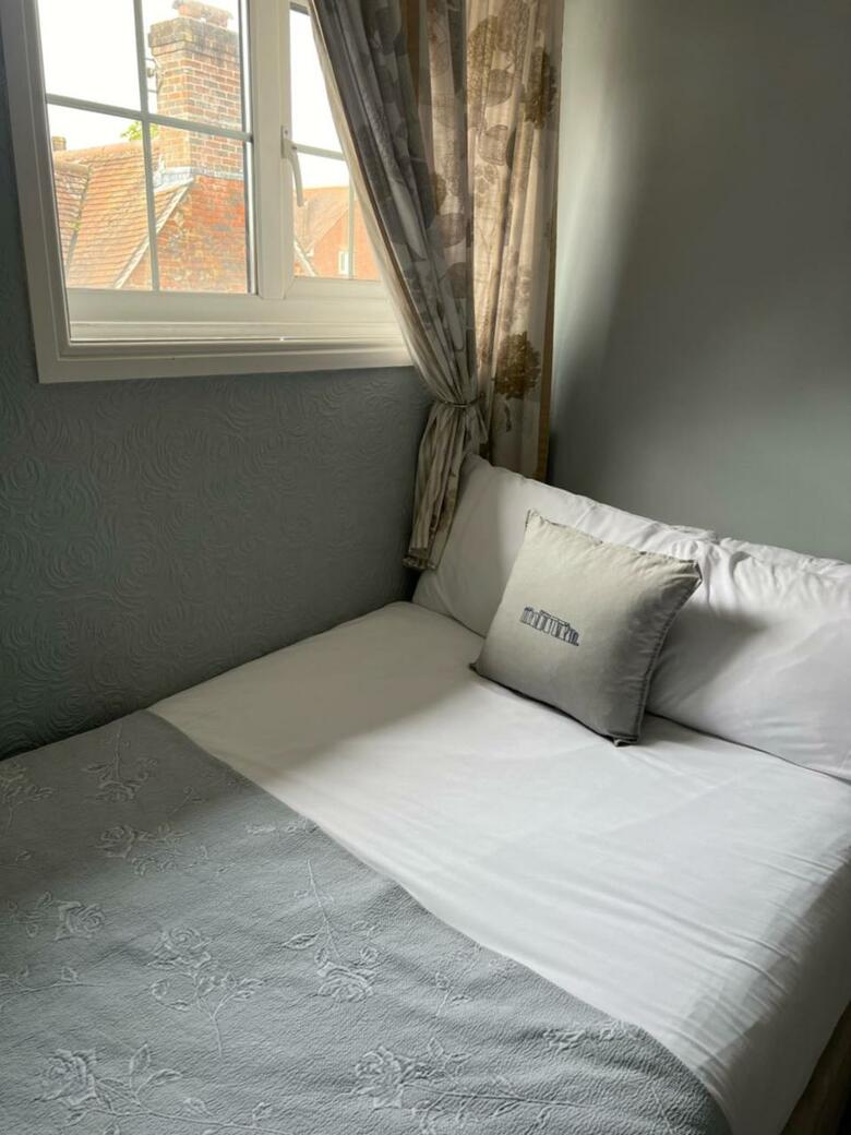 Hostal Fairlawn House