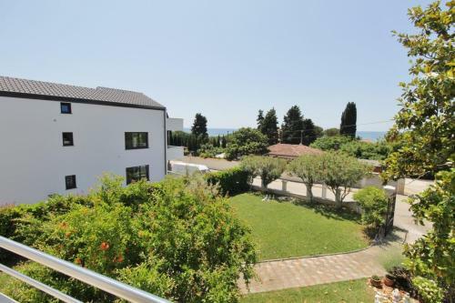 Hostal Villa Lion Zambratija