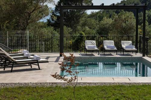 Holiday Home Blue Stone