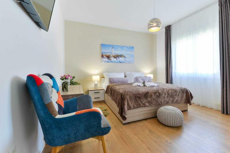 4* Villa First Hill With Heated Pool, Zaton
