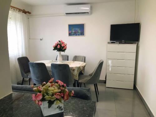 Apartments In Balatonkeresztur 37924