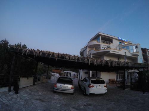 Belvedere Apartments With Seaview